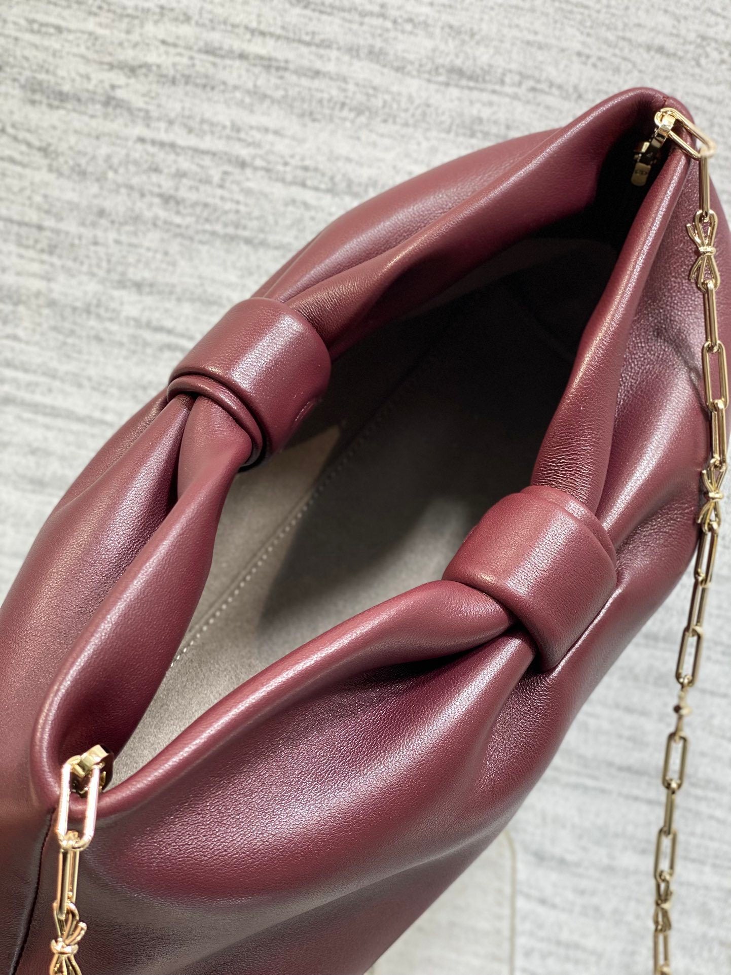 Medium Bow Bag