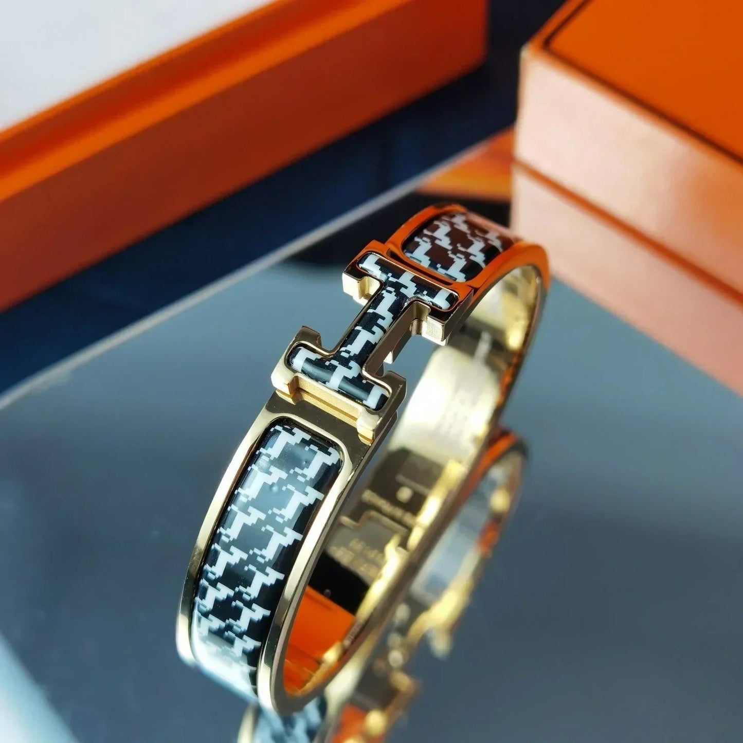 Clic Bracelet