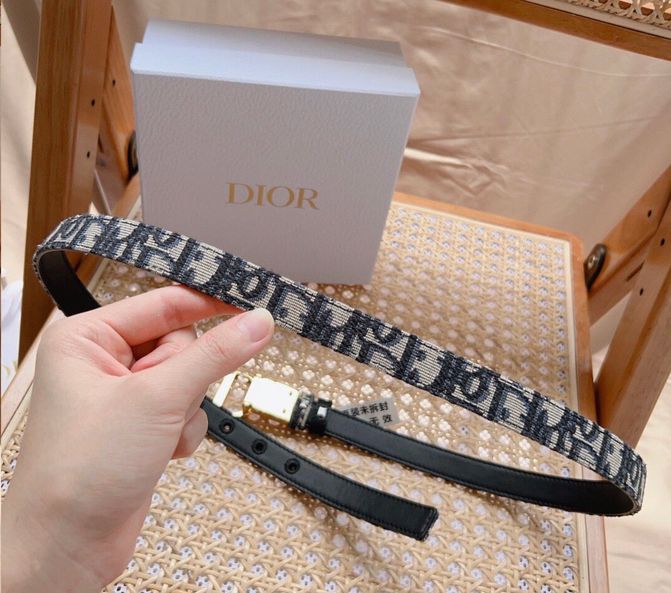 Oblique Belt
