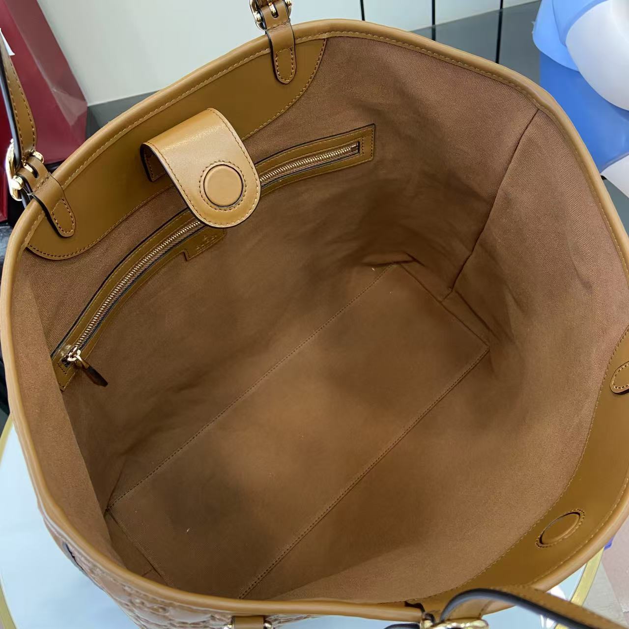 GG Tote