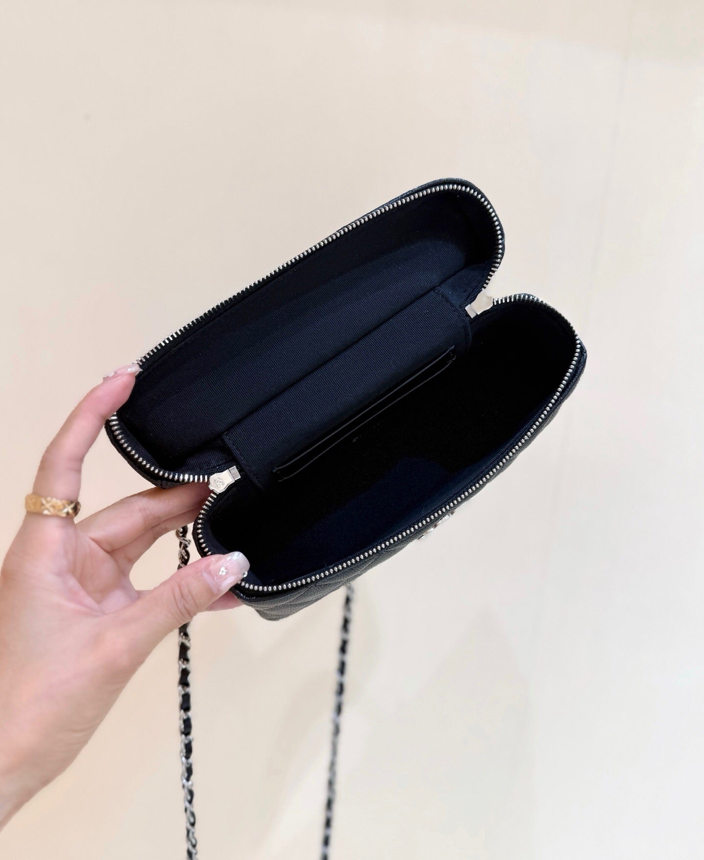 Vanity Shoulder Bag