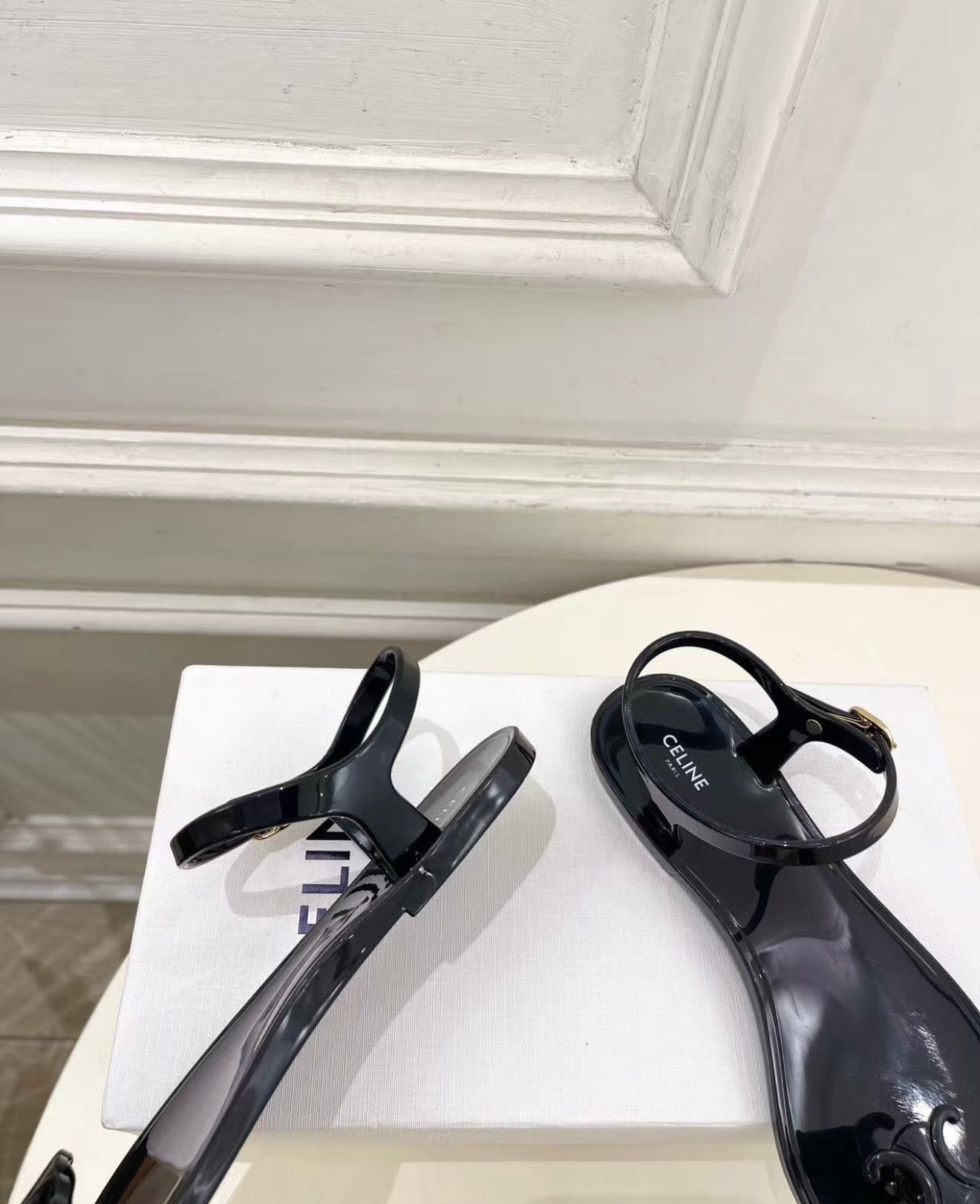 Triomphe Sandals