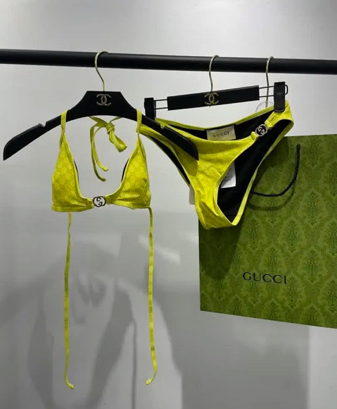 Logo Bikini