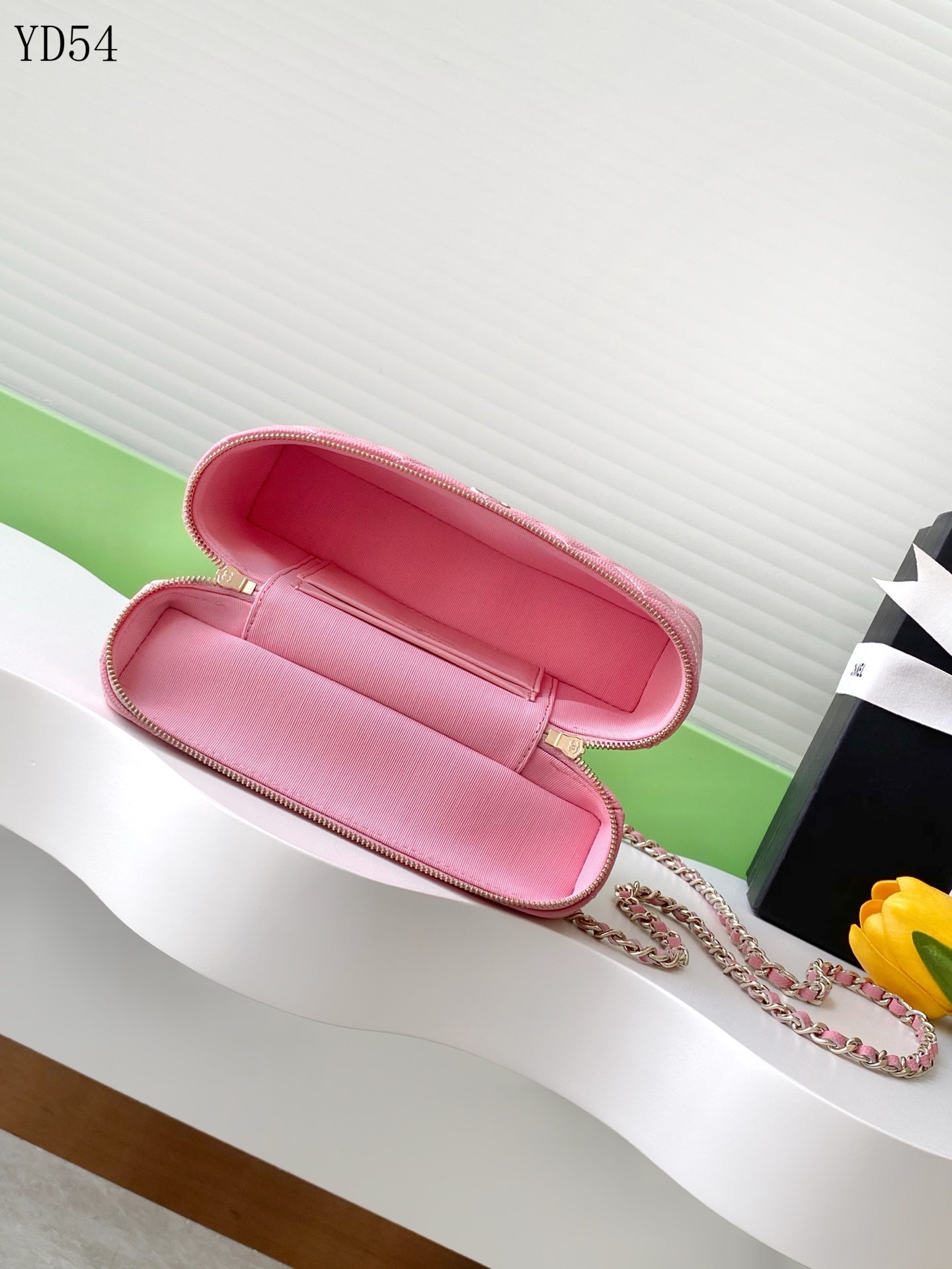 Trendy Vanity