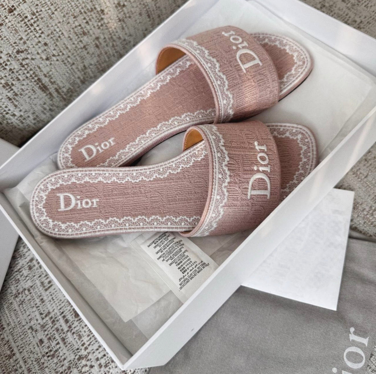 Dway Mules