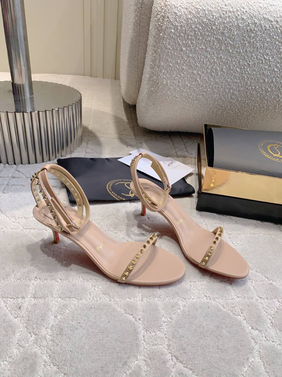 So Me Sandals
