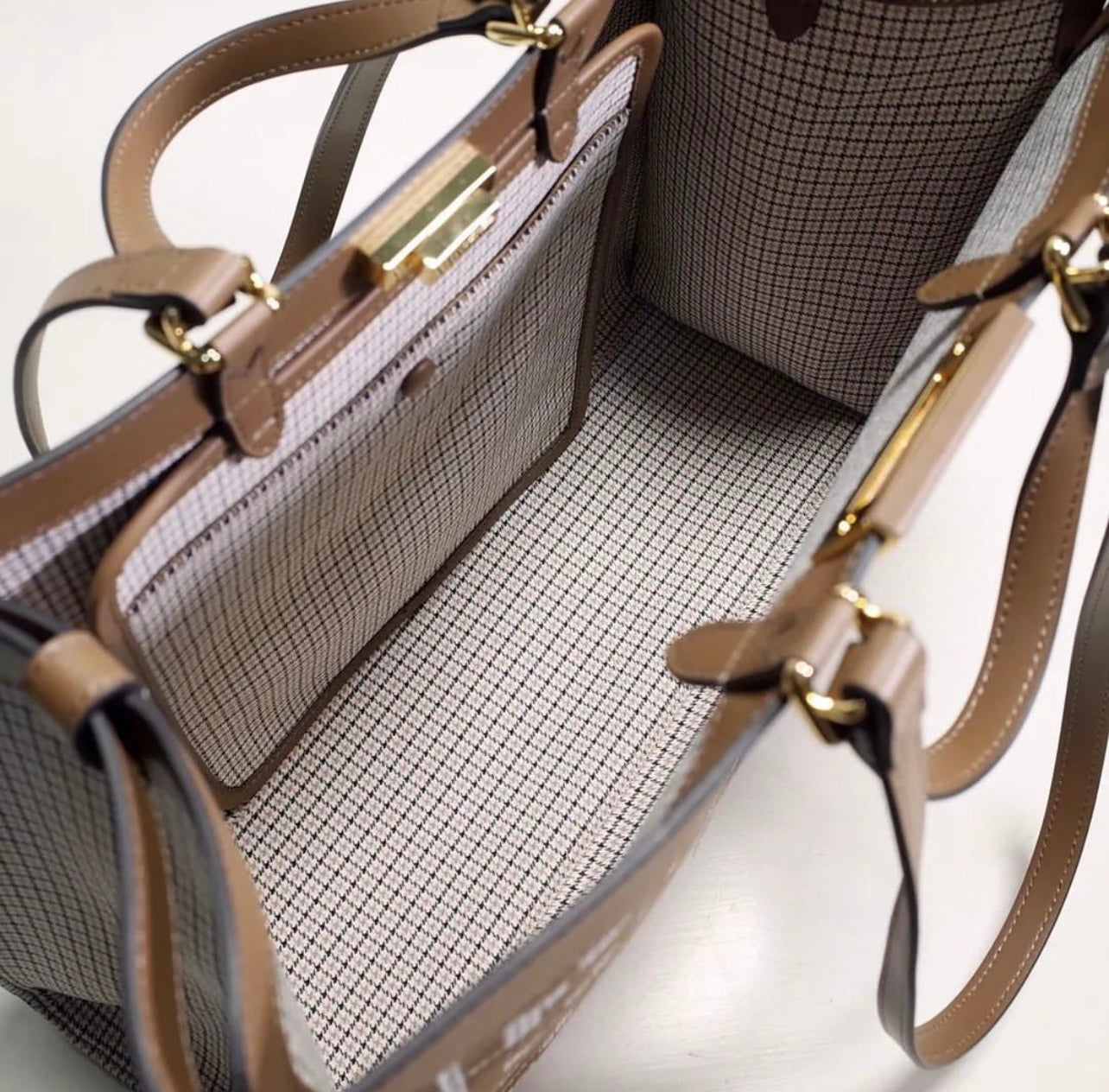 Peekaboo X Tote