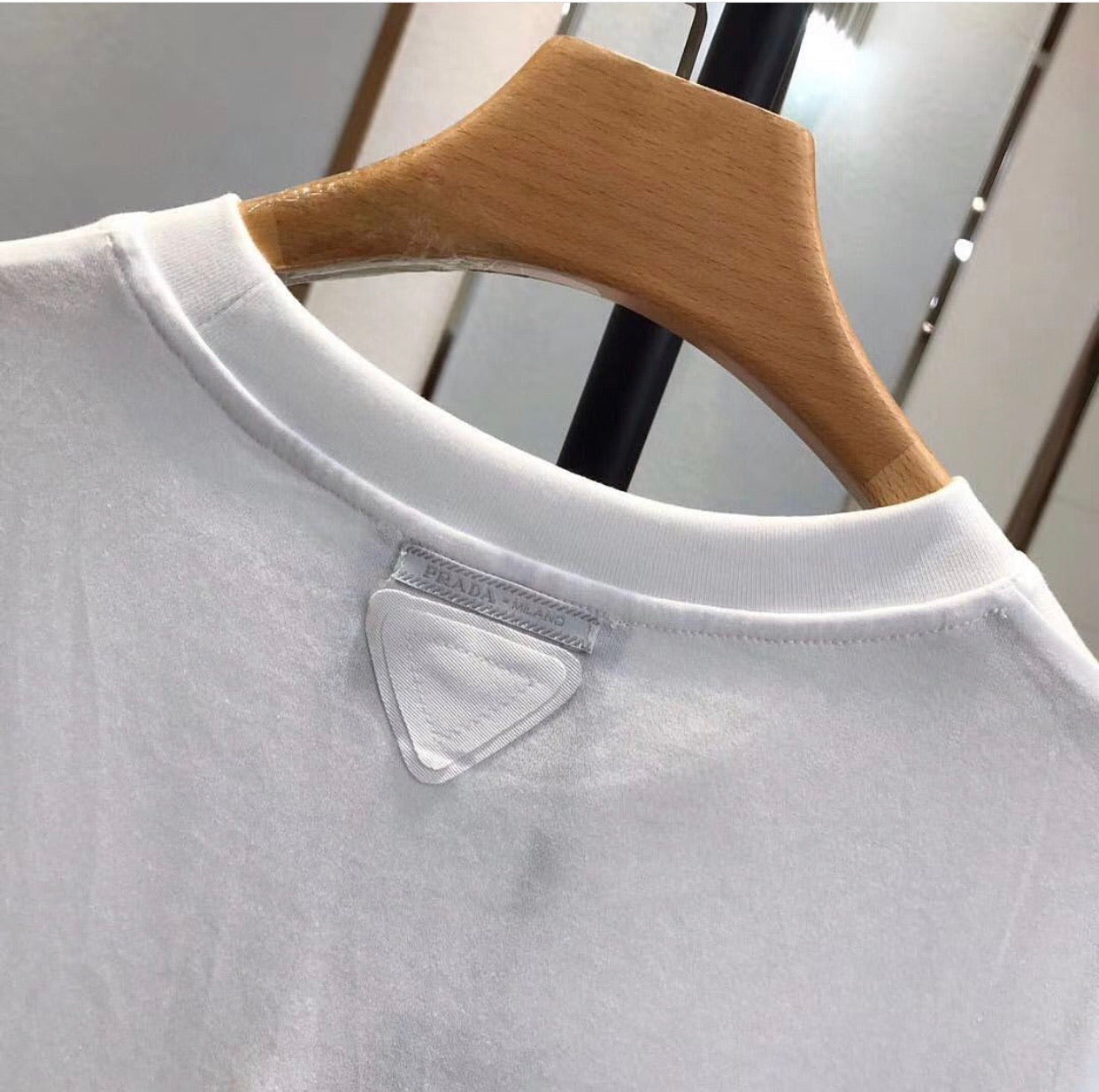 Logo Tee