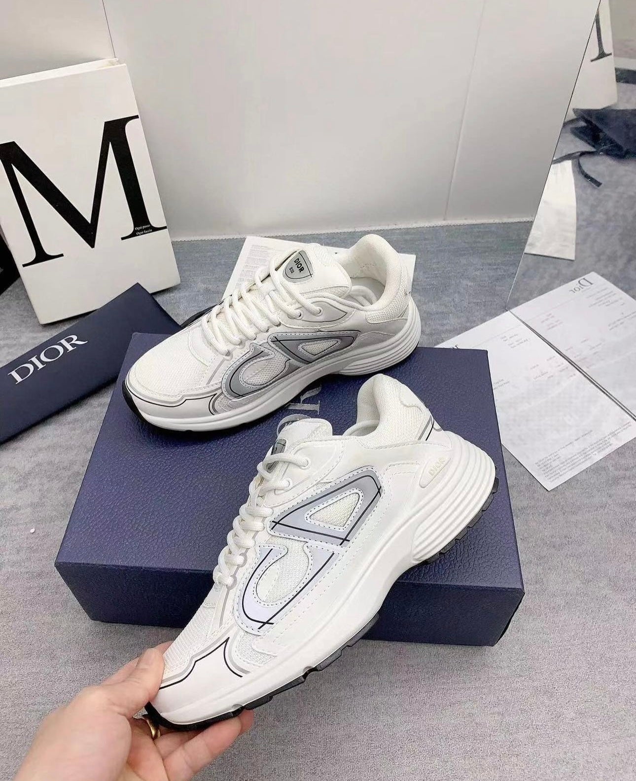 B30 Sneaker