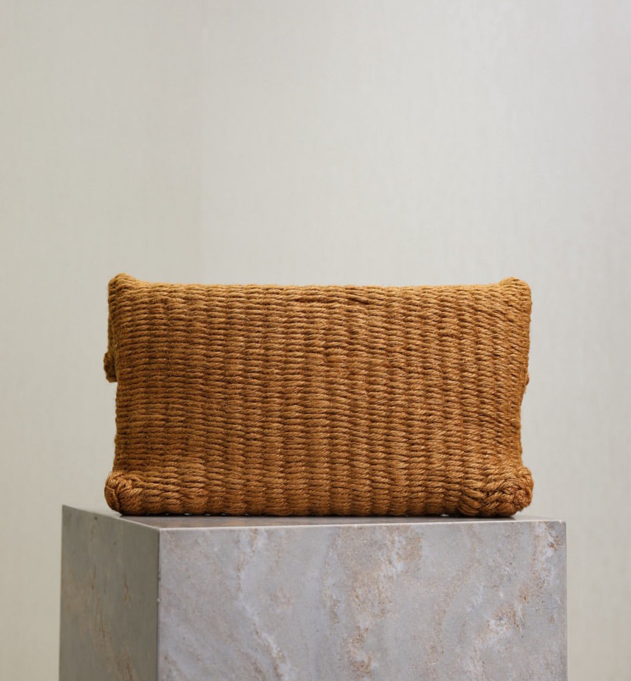 Cassandre Envelope Pouch