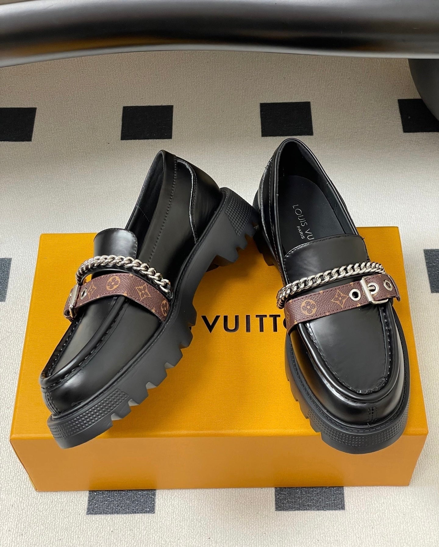 District Loafers