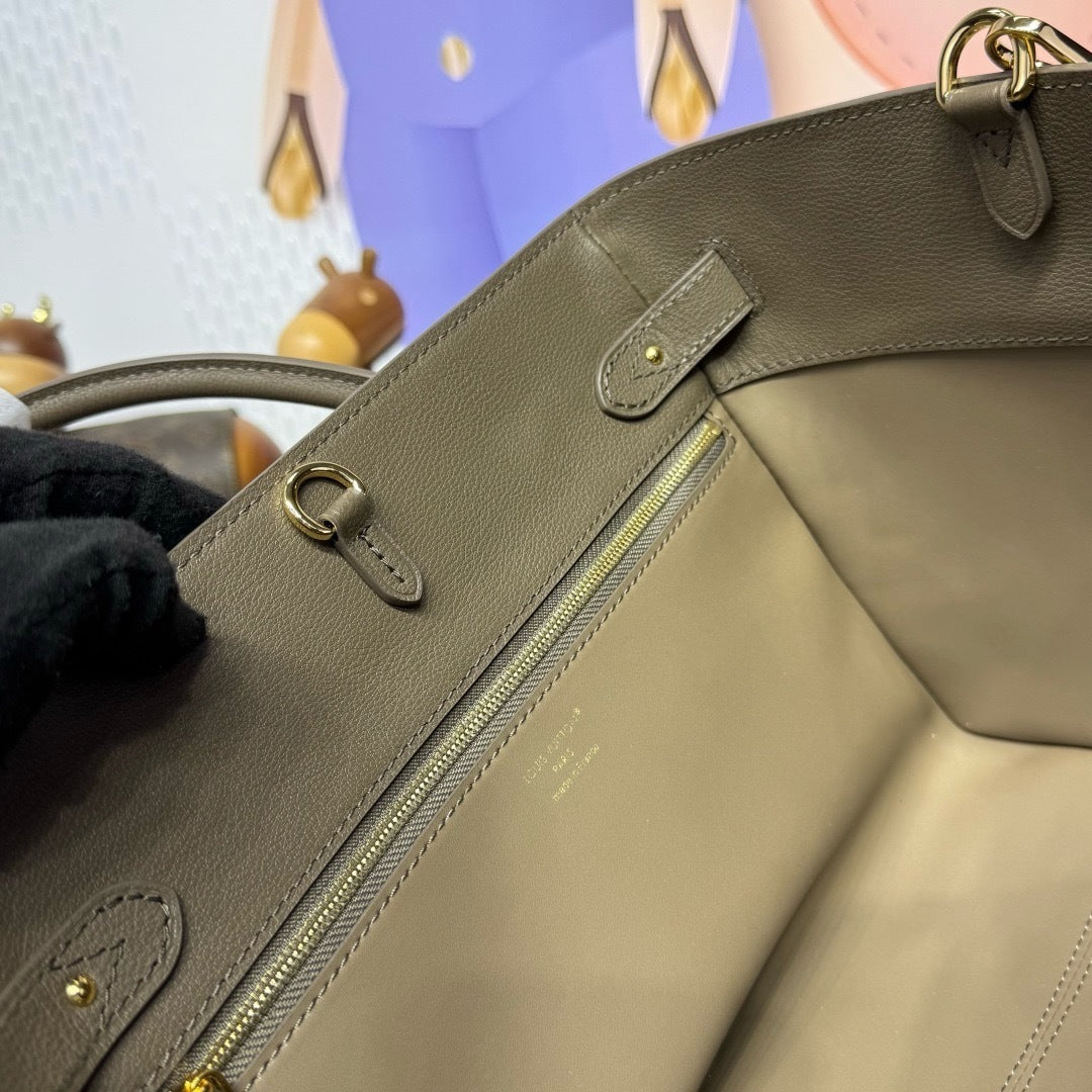Vendome Tote