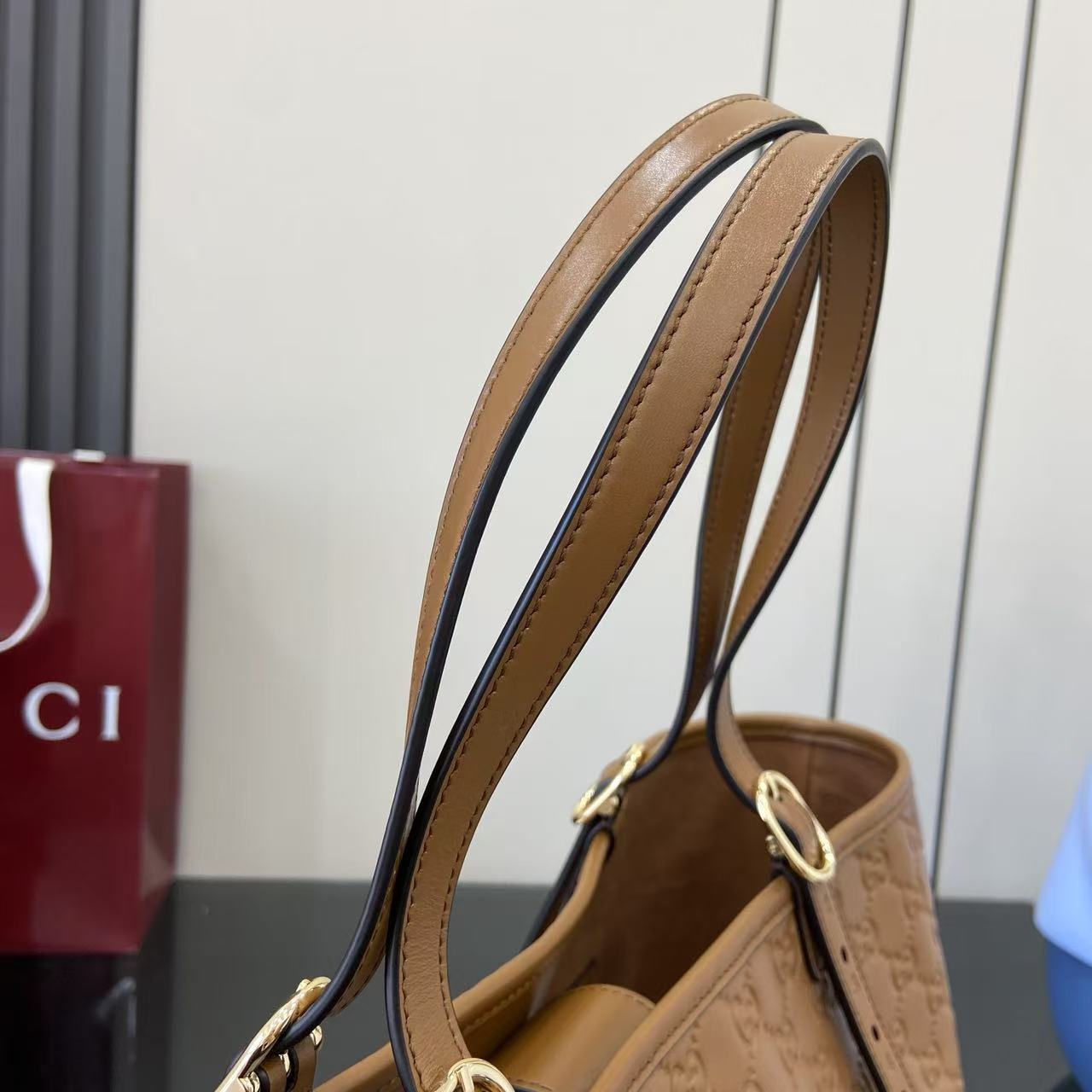 GG Tote
