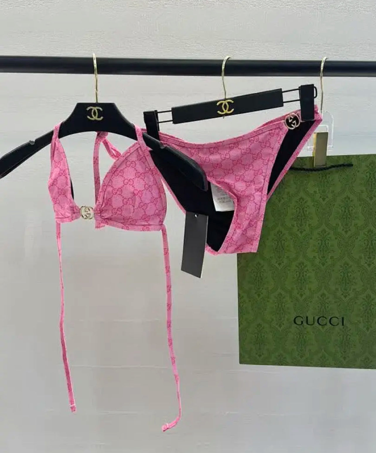 Logo Bikini