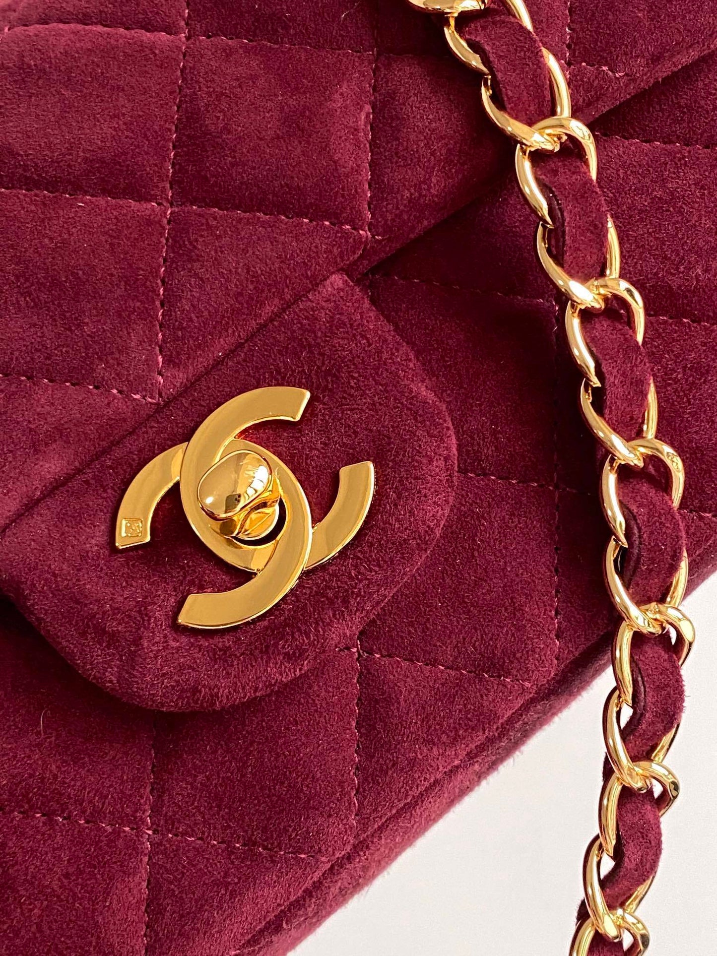 Suede Classic Flap
