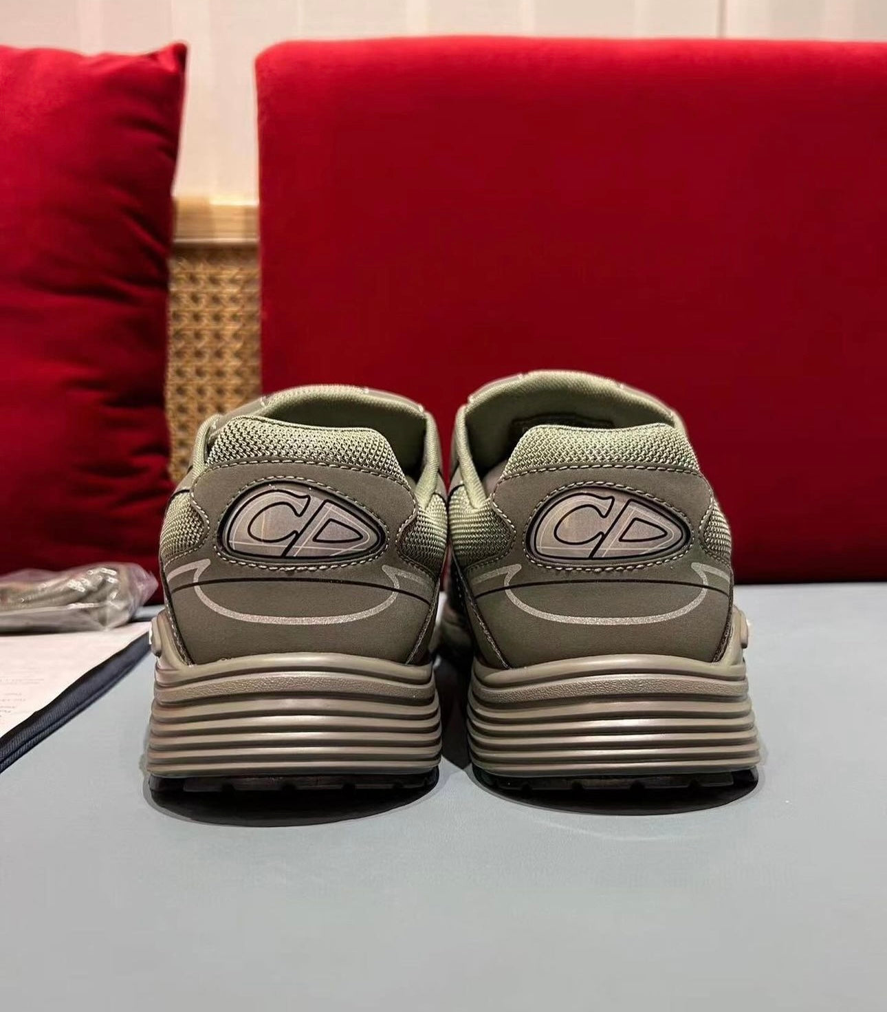 B30 Sneaker