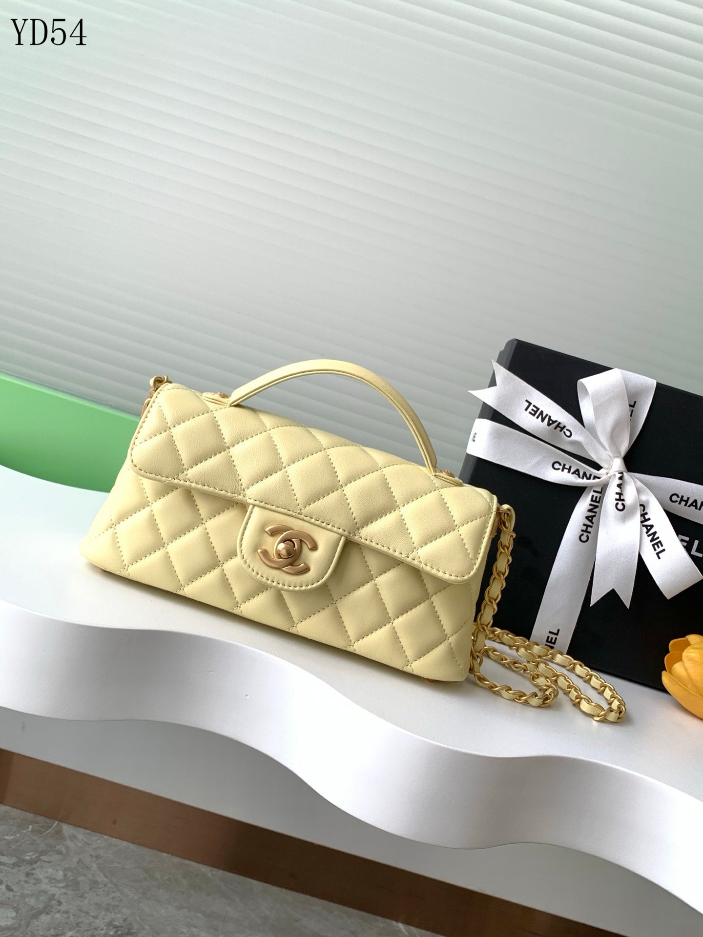 Horizontal Flap Bag