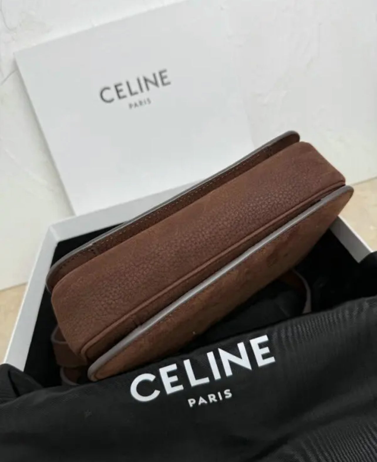 Triomphe Suede