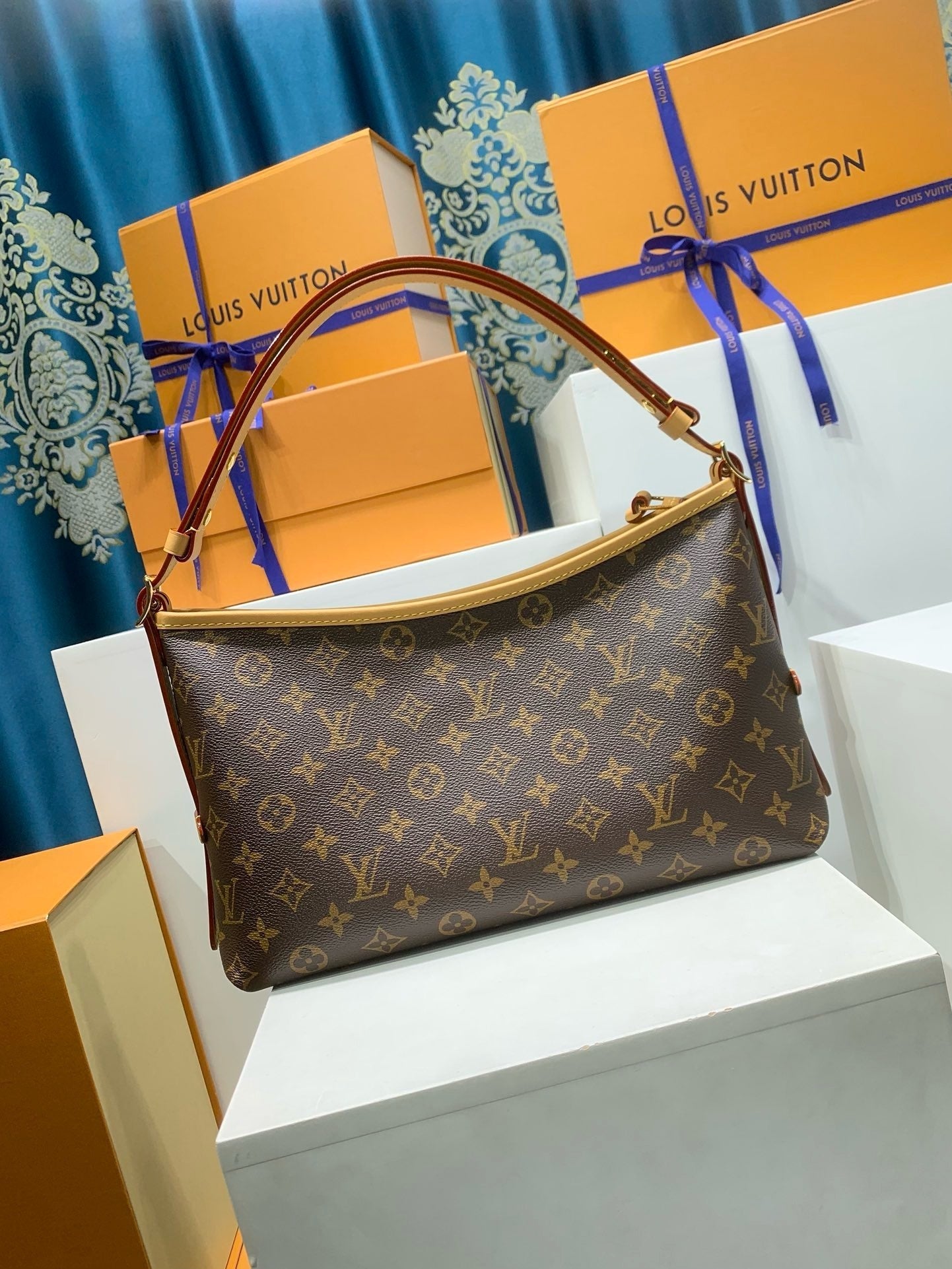 East West Carryall