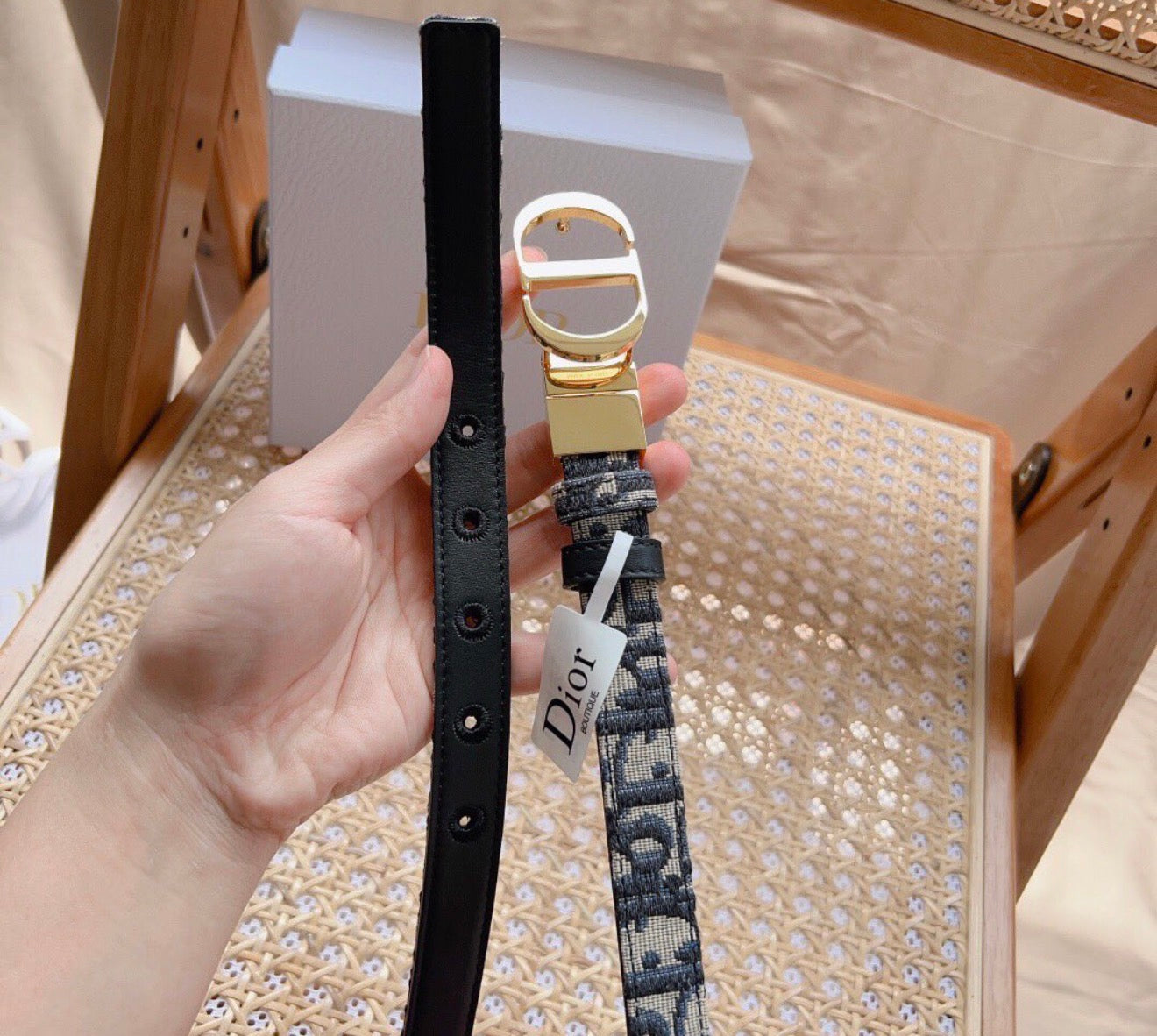 Oblique Belt