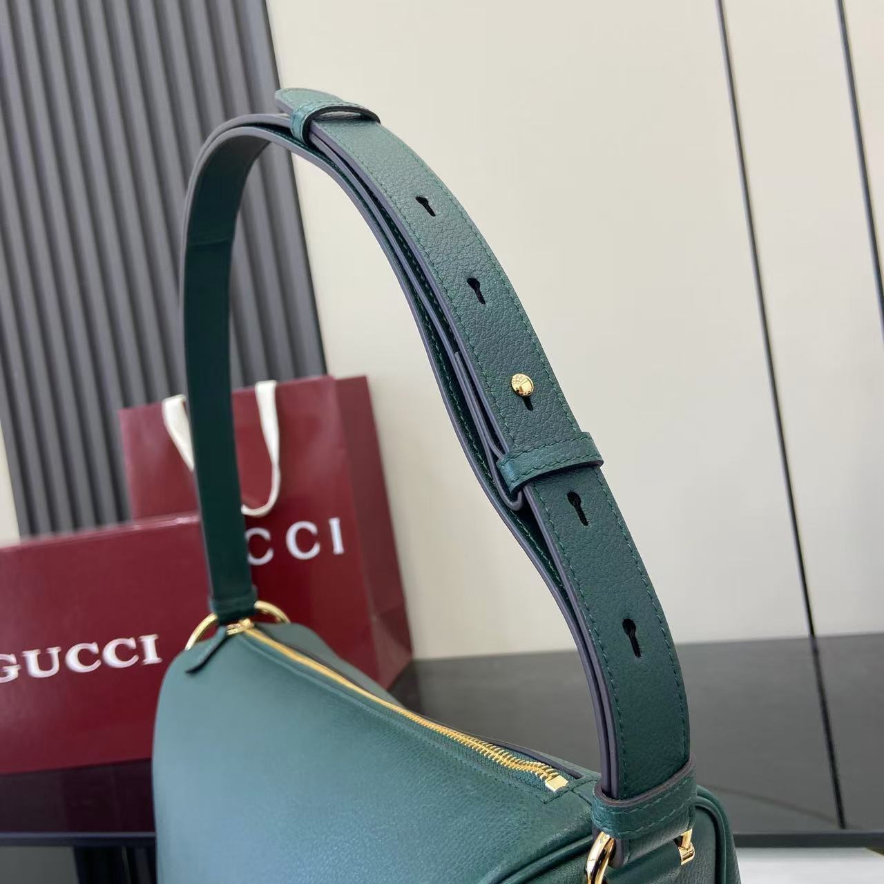 Half Horsebit Bag