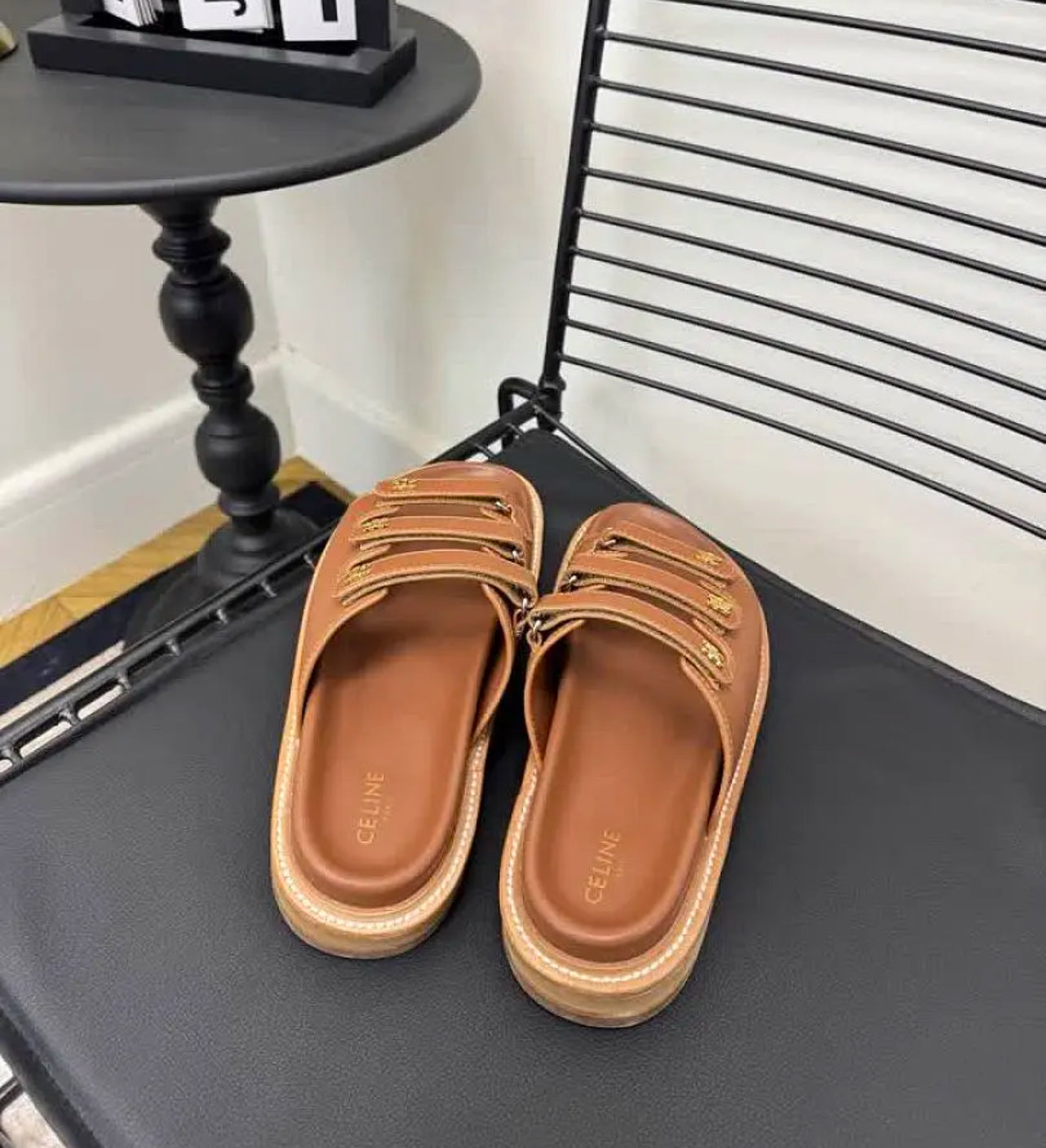 Triomphe Sandals