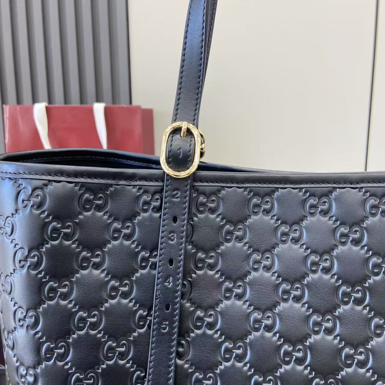 GG Tote