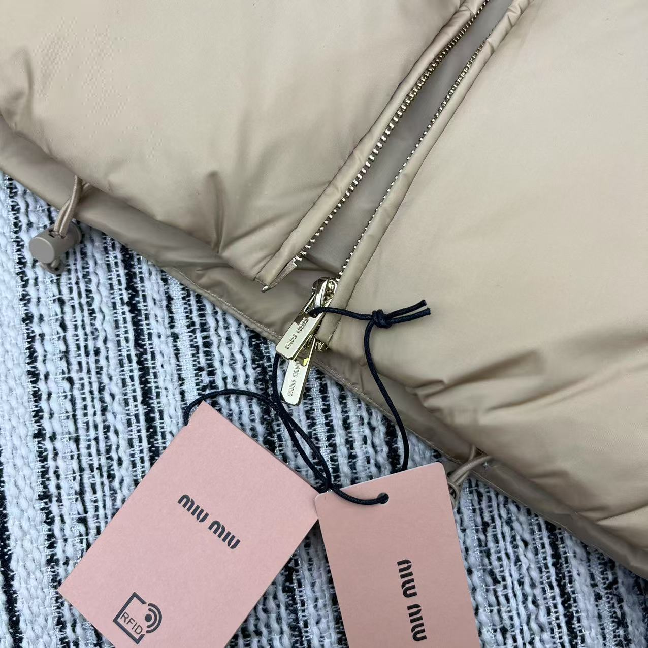 Logo Jacket