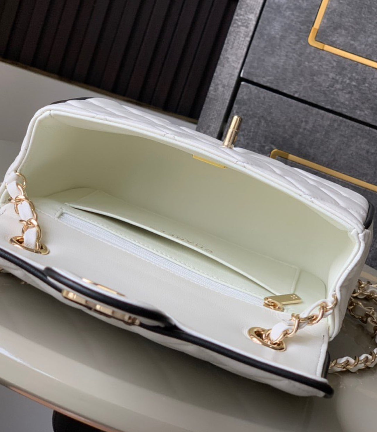 CC Classic Flap