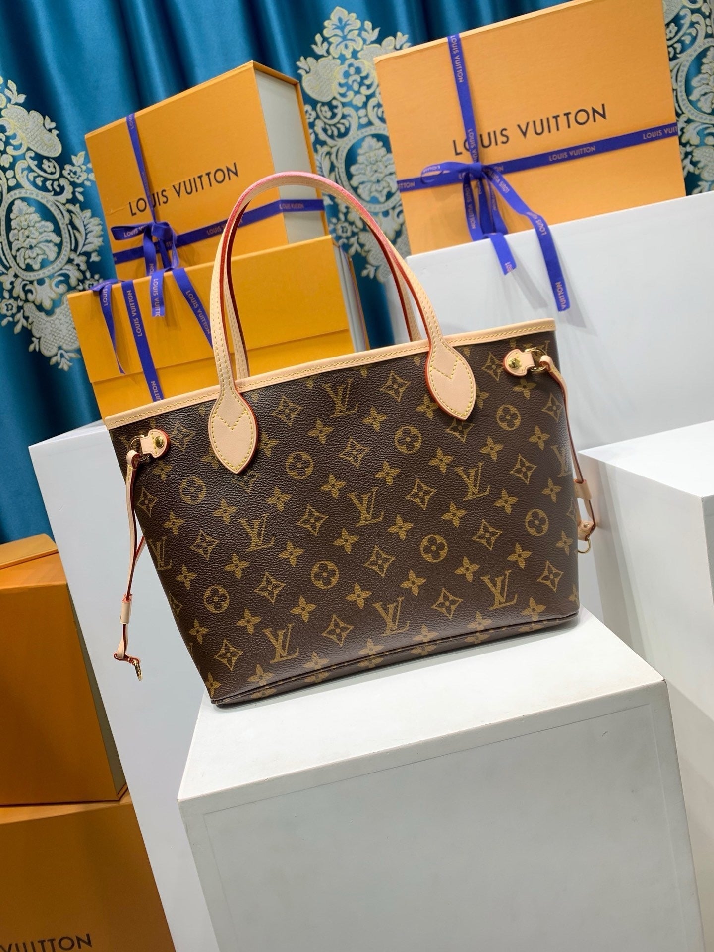 Neverfull PM
