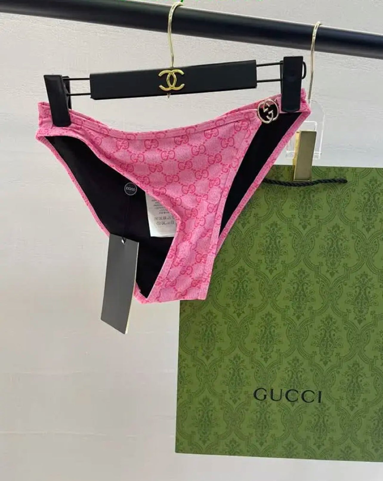 Logo Bikini
