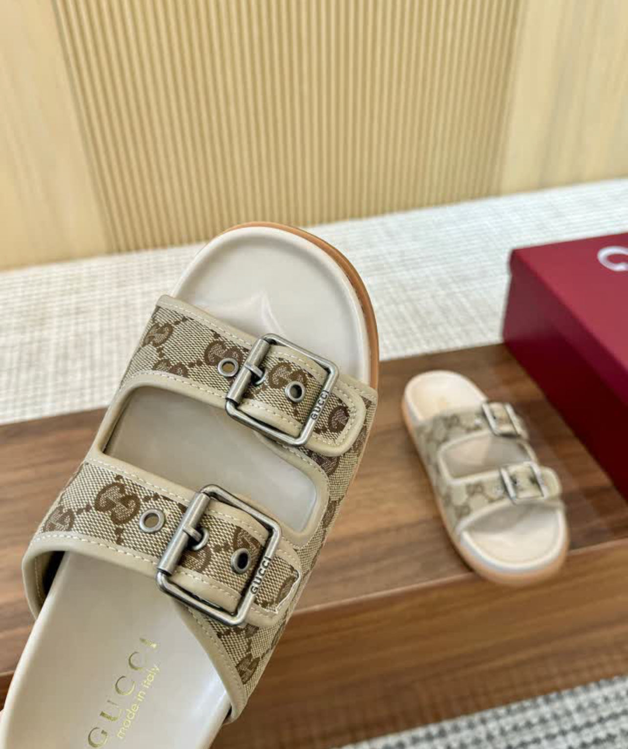 GG Sandals