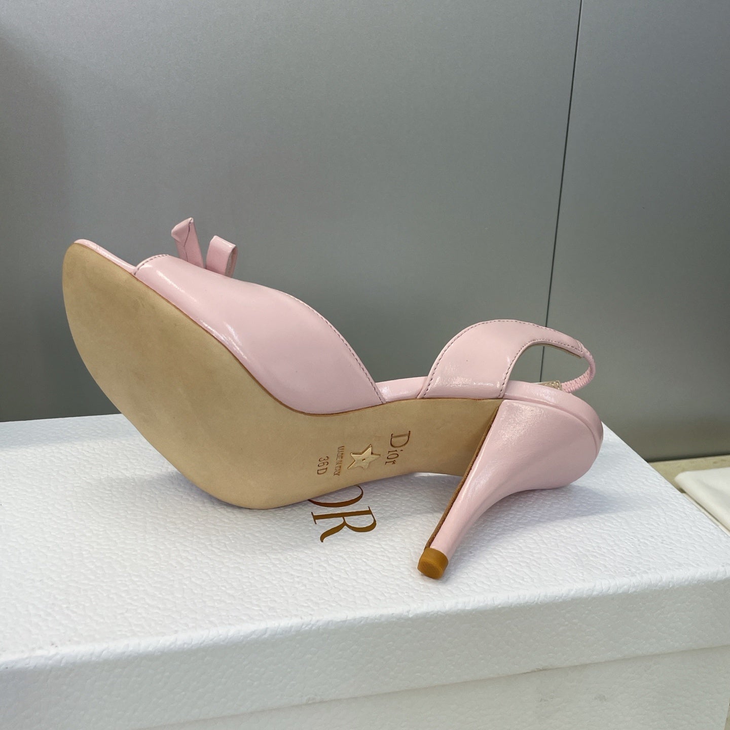 Bow Sandals