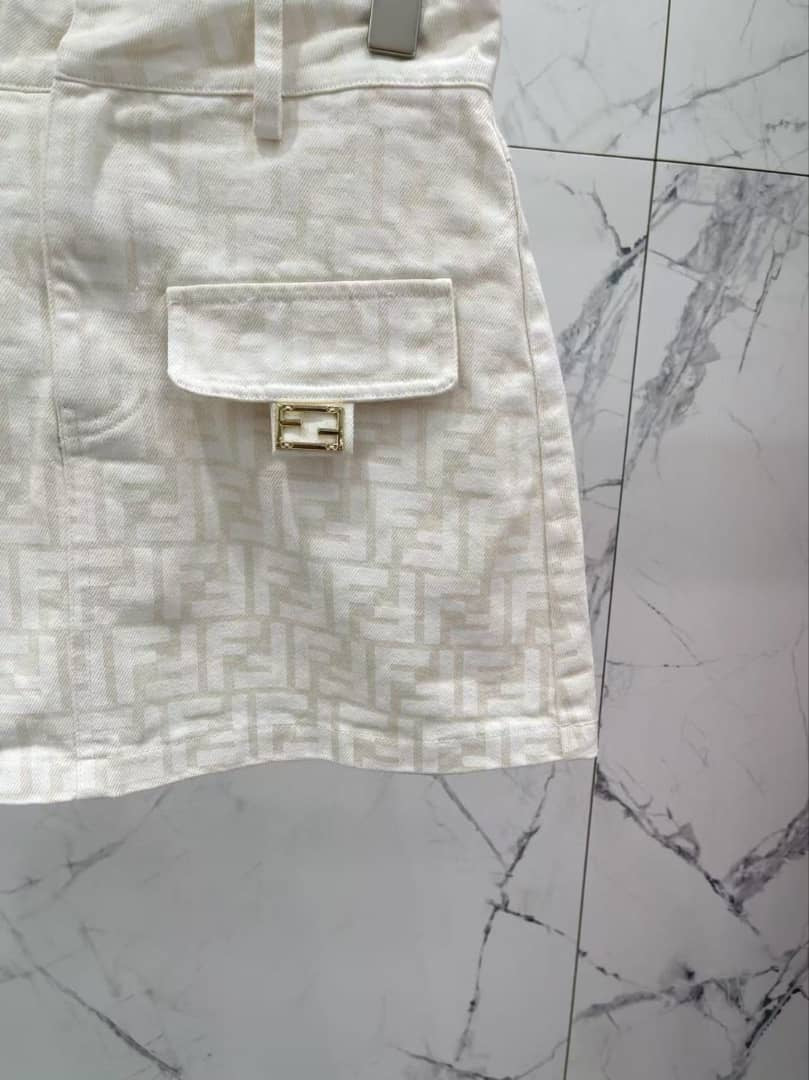 White T’shirt & Skirt Co-ord