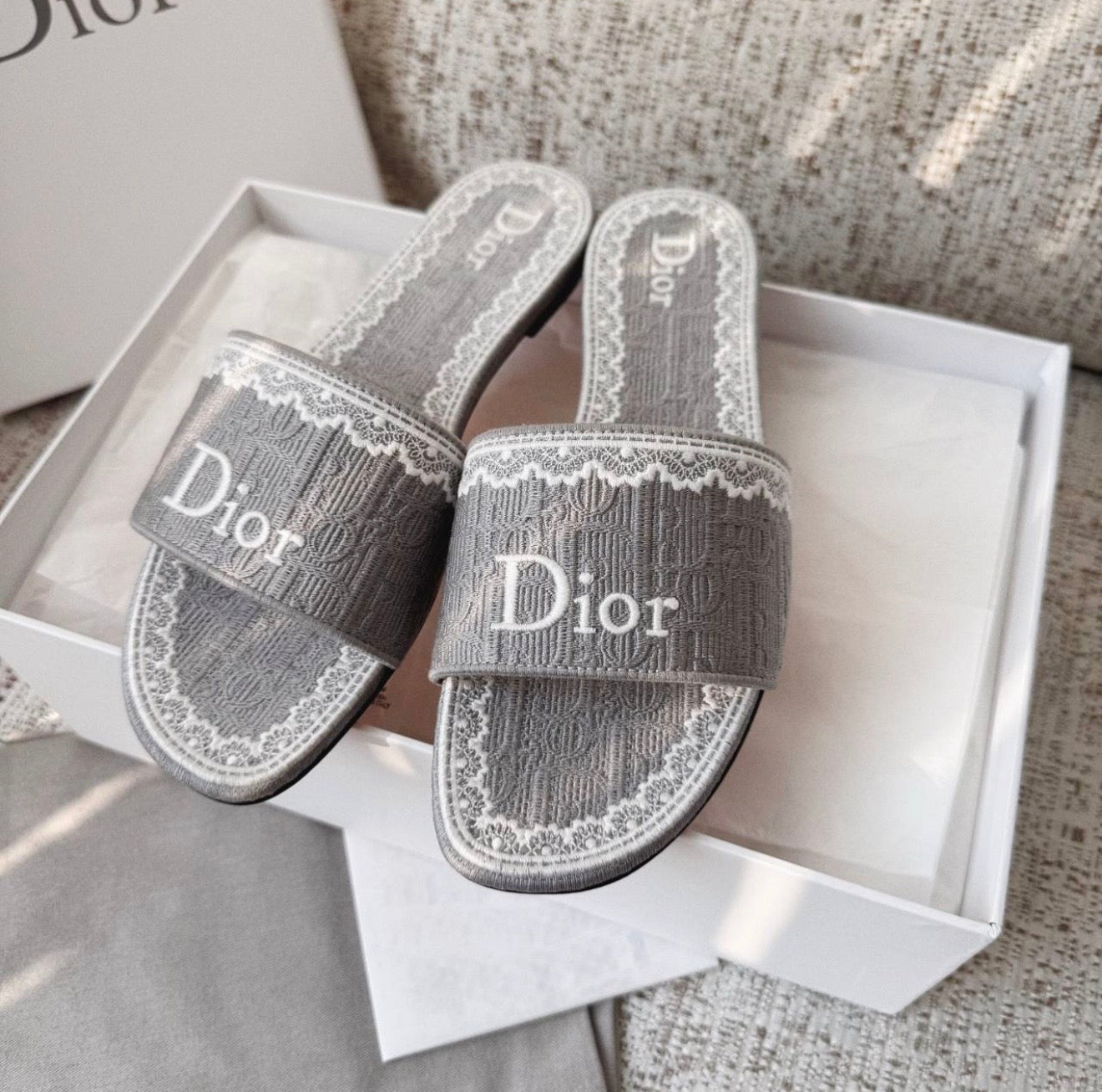 Dway Mules
