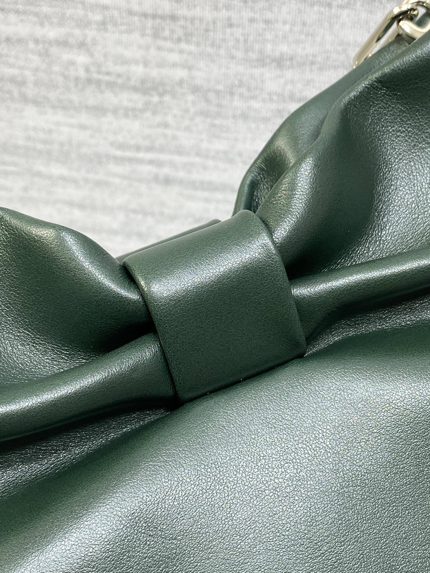 Medium Bow Bag