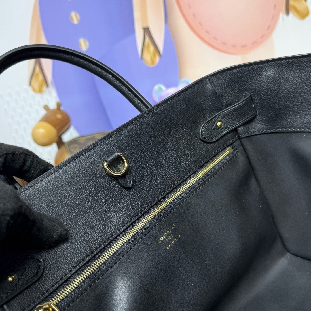 Vendome Tote