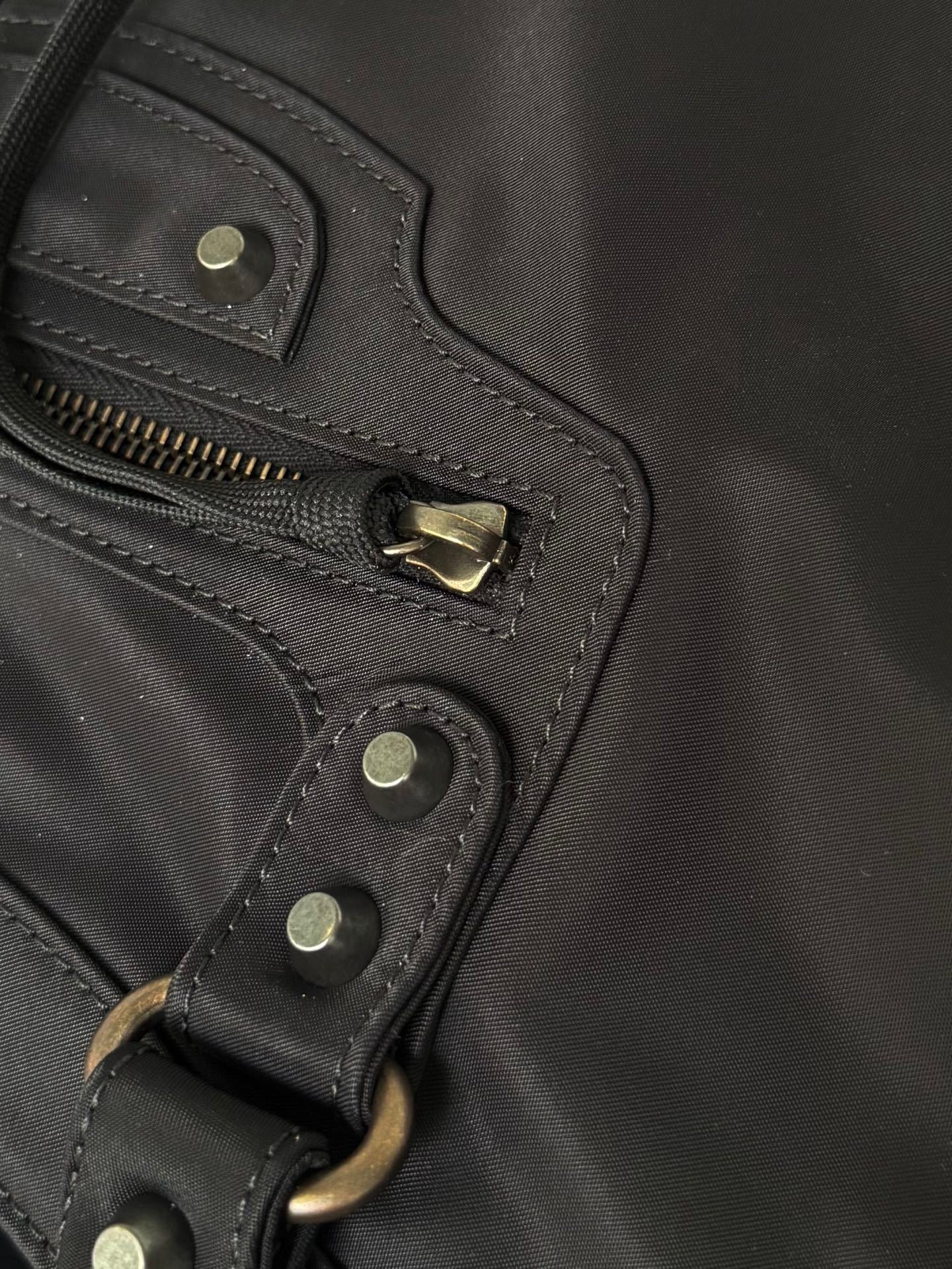 Moto Large City Bag