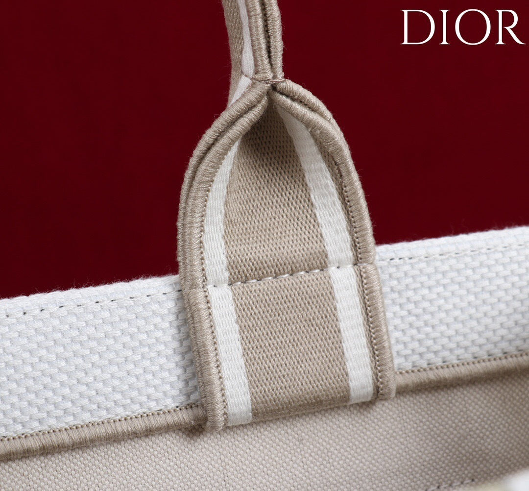 Medium Book Tote