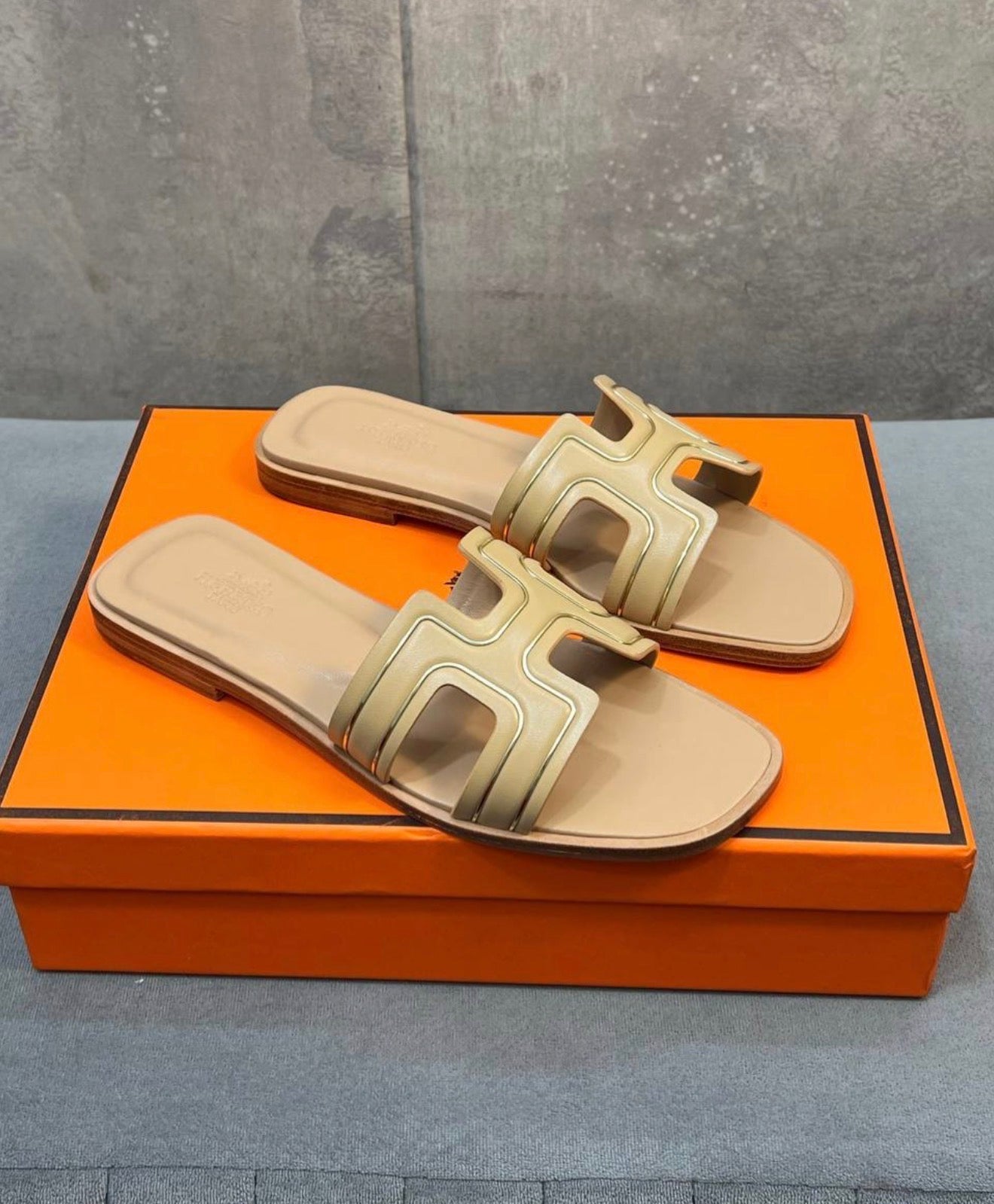 Oran Sandals