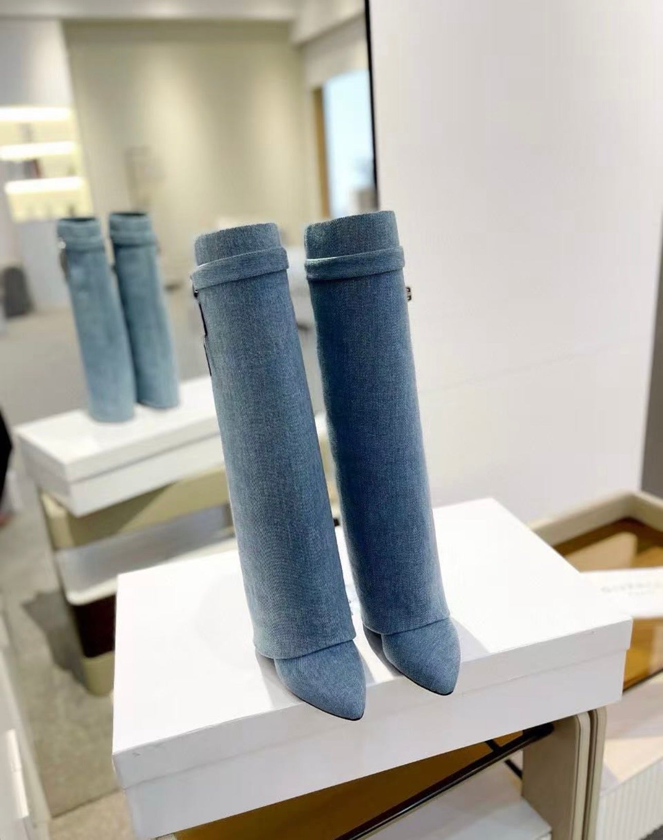 Shark Lock Boots