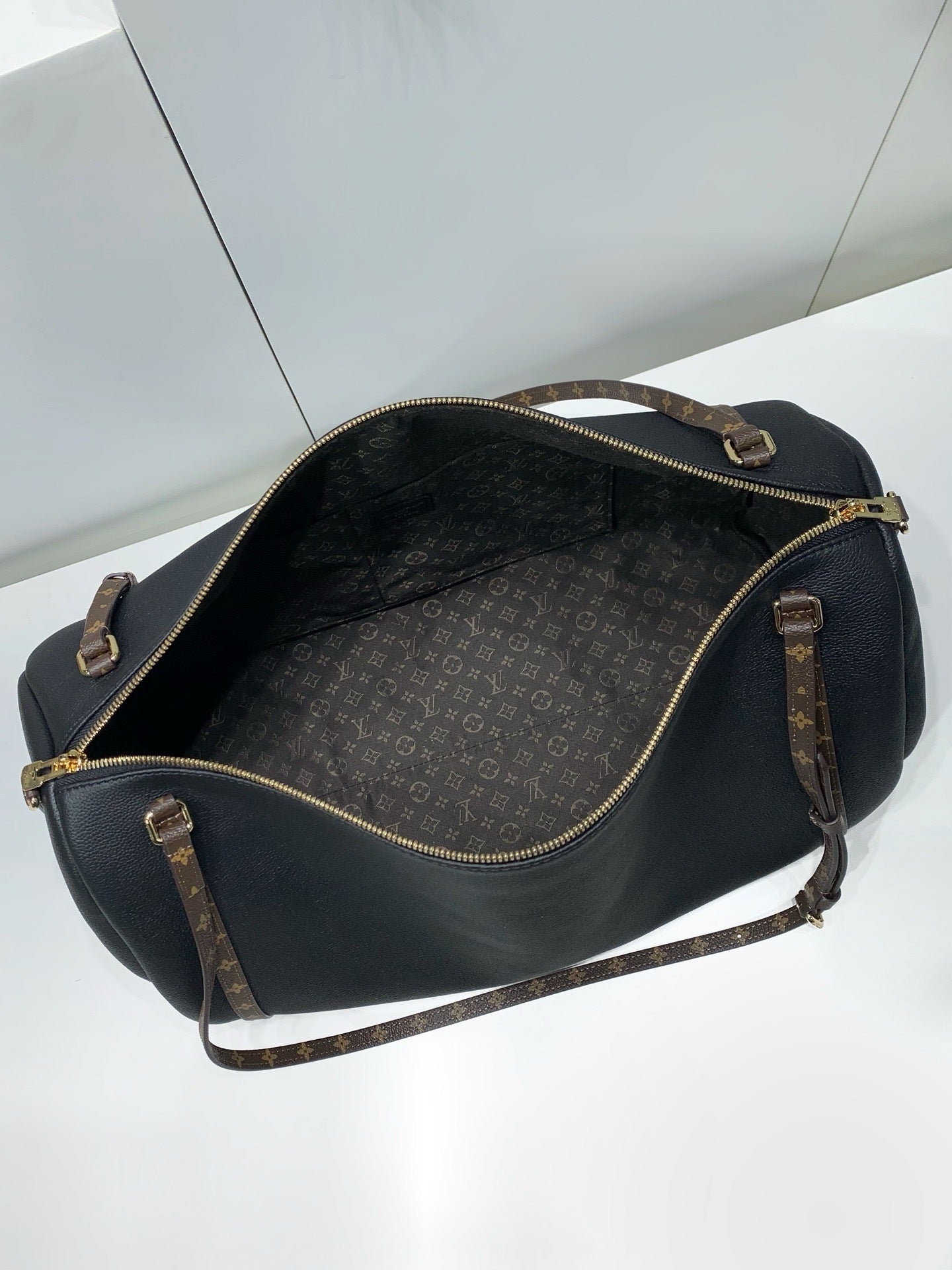 Express Travel Bag