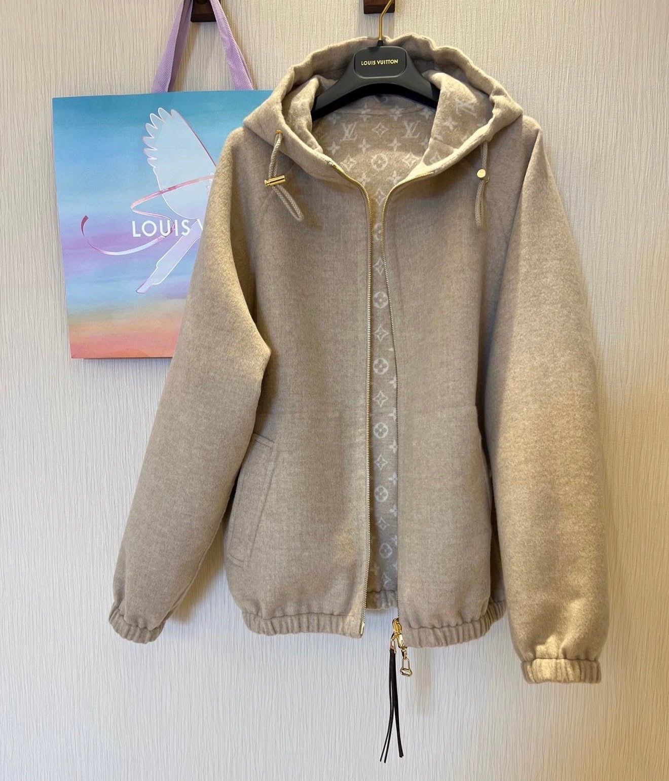 Logo Jacket