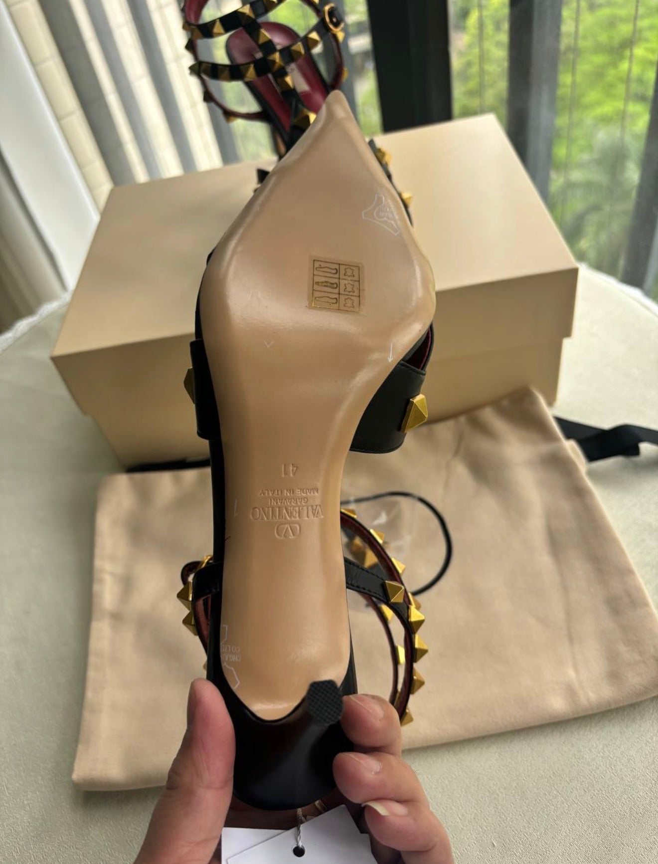 Studdy Pumps