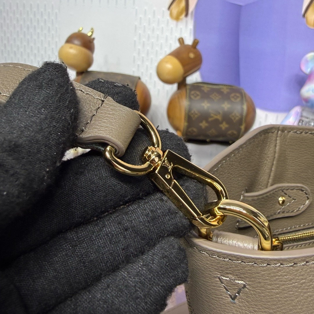 Vendome Tote