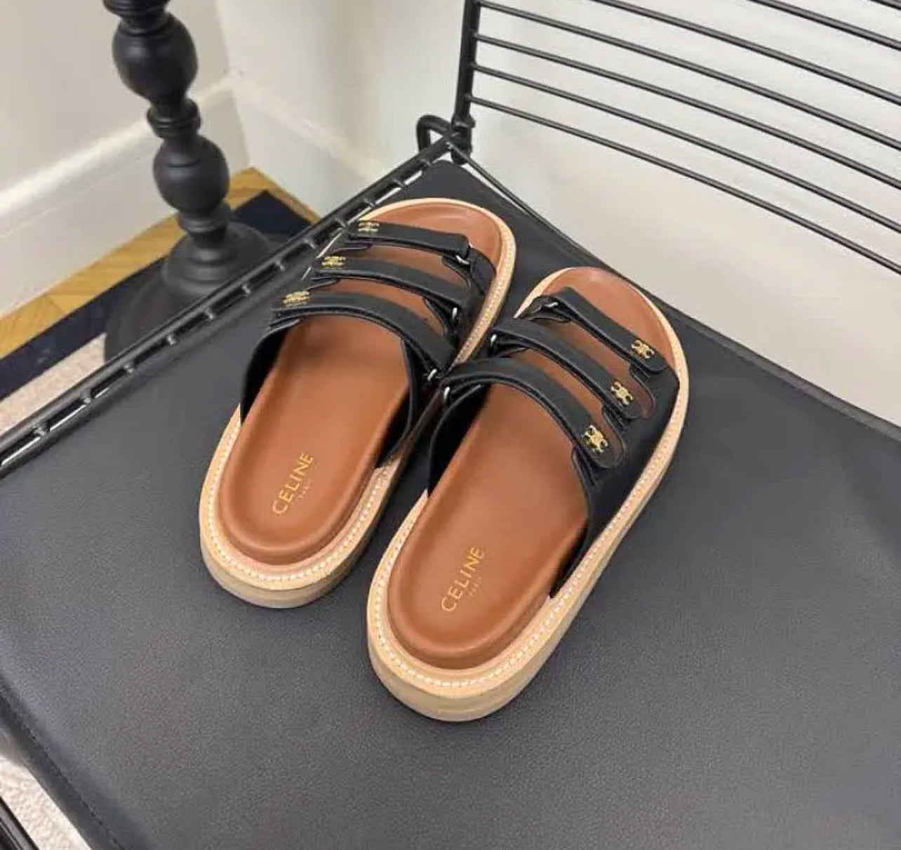 Triomphe Sandals