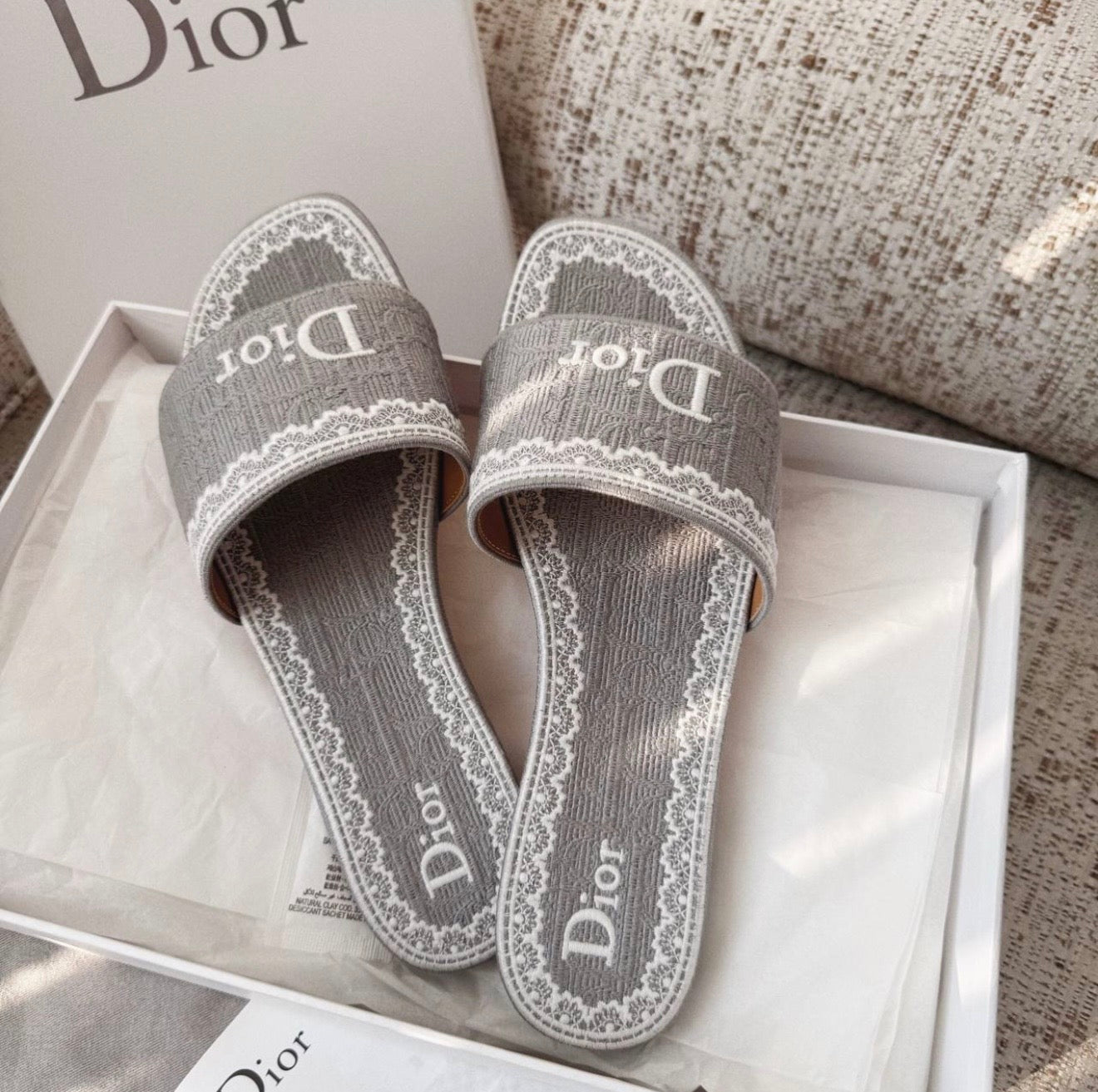 Dway Mules