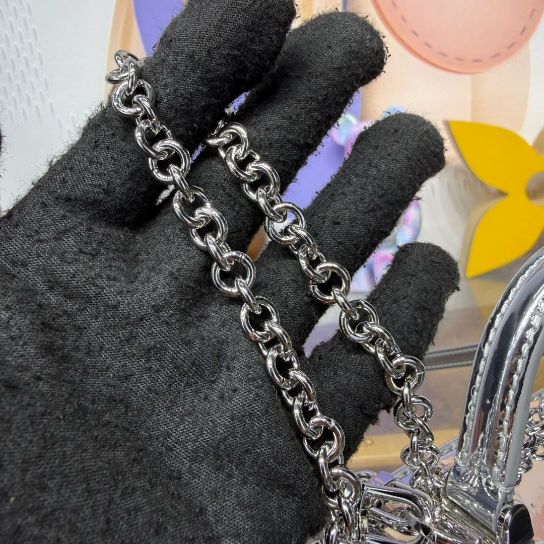 Vanity Chain Pouch