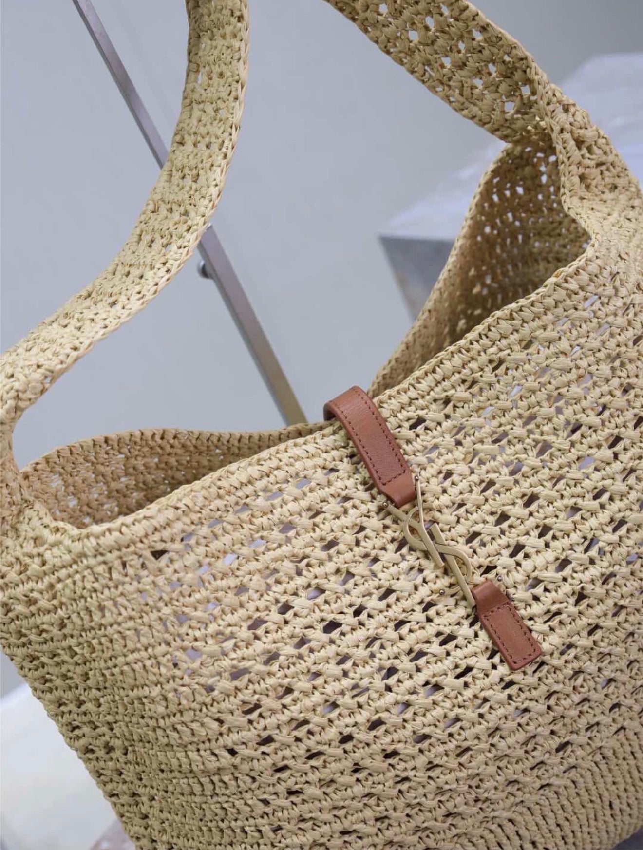 Raffia Hobo