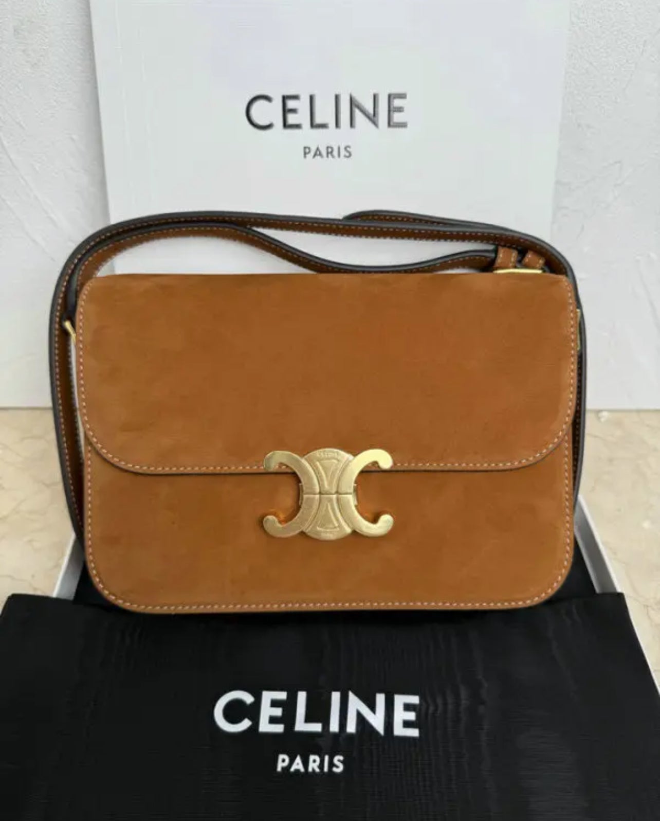 Triomphe Suede